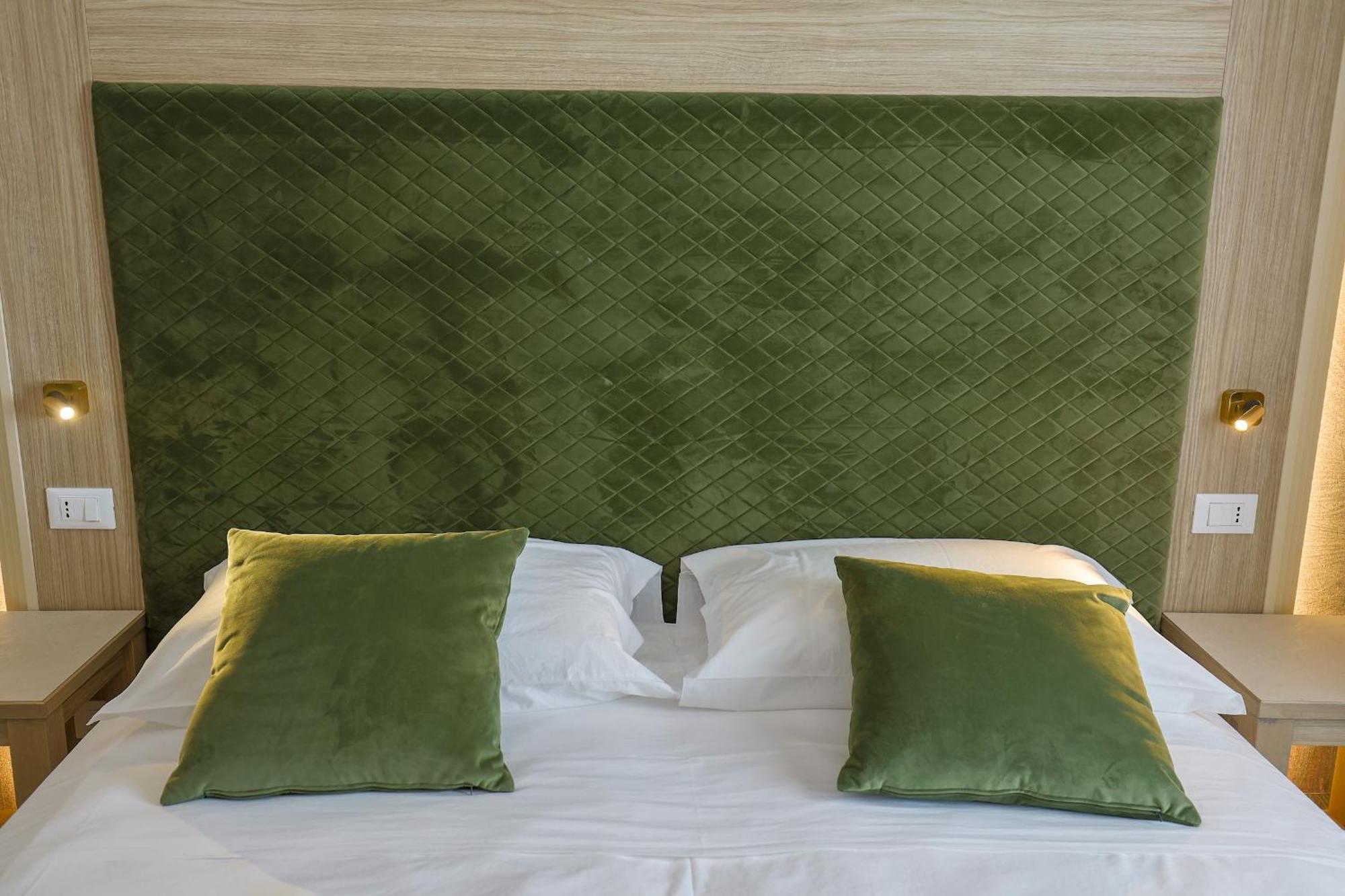 Grotta Saracena Resort 포르토 세자레오 외부 사진